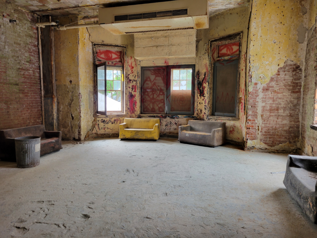 Pennhurst interior room